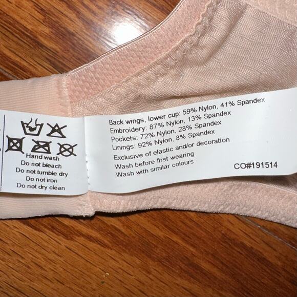 NWT Amoena Ellen Wirefree Masectomy Front Closure Bra Size 32A - Picture 13 of 16